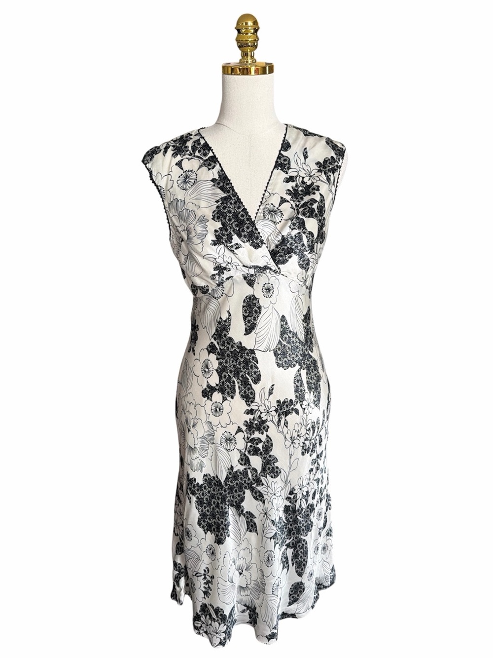 Nine West Women Y2K Floral Midi Dress Size 8 Black White V-Neck Sleeveless